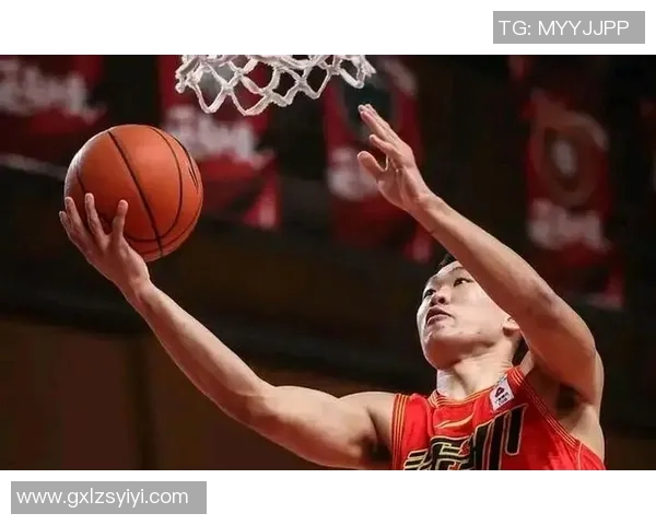 贺希宁：从篮球新星到国家队核心的成长之路与未来展望