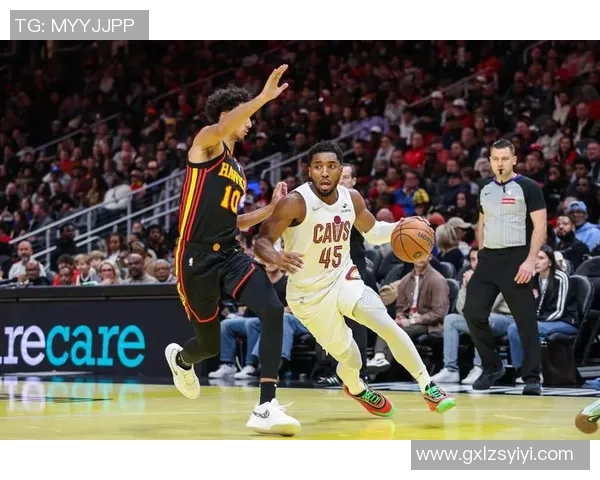 骑士与老鹰的激烈对决十二月赛季精彩回顾与分析